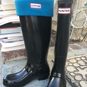 Authentic black hunter rain boots - like new